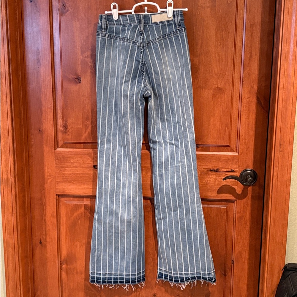 Rock & Roll High Rise Jeans - Picture 8 of 8